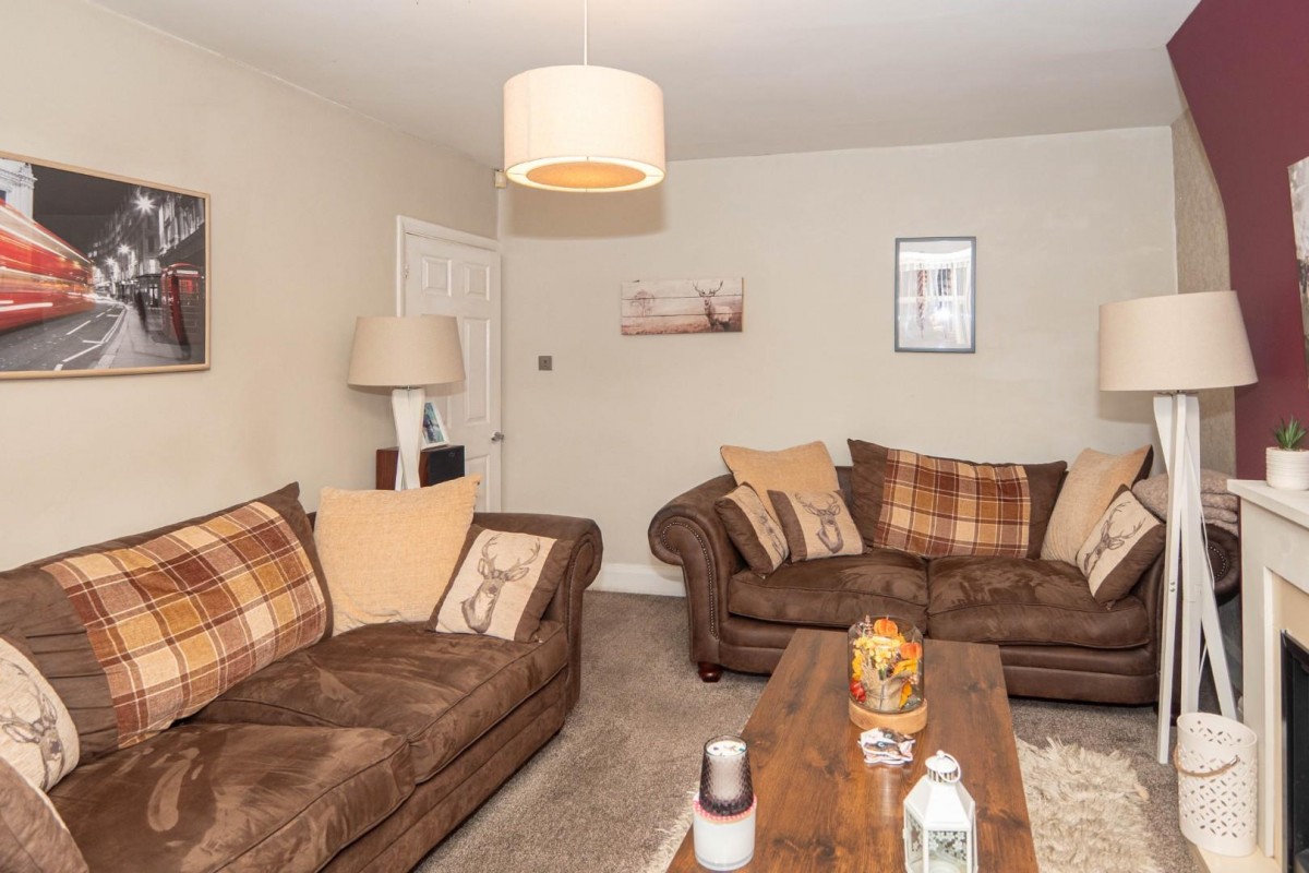 Chatsworth Drive , Pudsey , Leeds , LS28 8JT