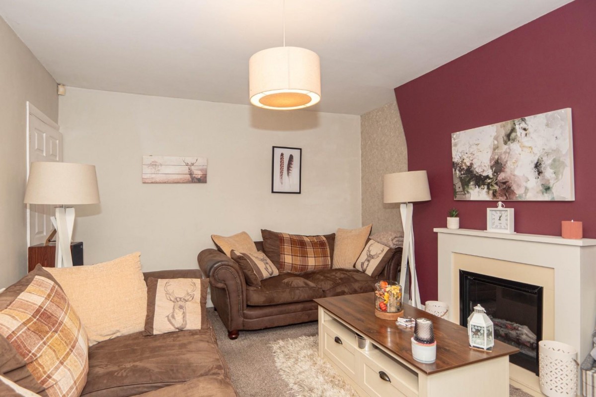 Chatsworth Drive , Pudsey , Leeds , LS28 8JT