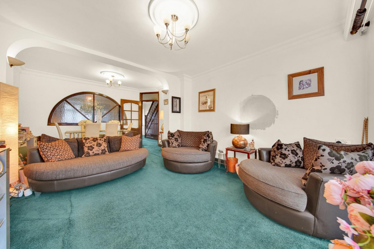 Rose Glen, Romford, RM7