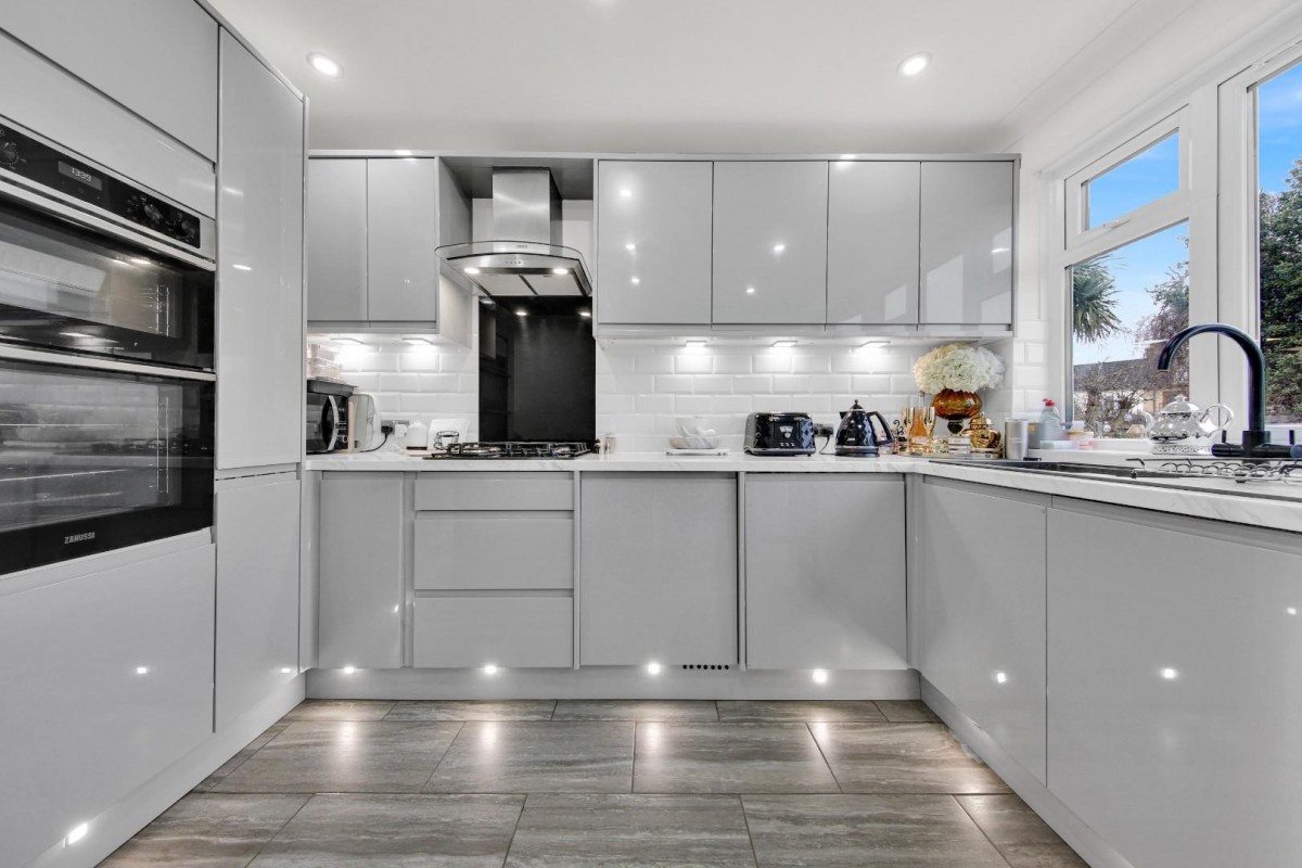 Rose Glen, Romford, RM7