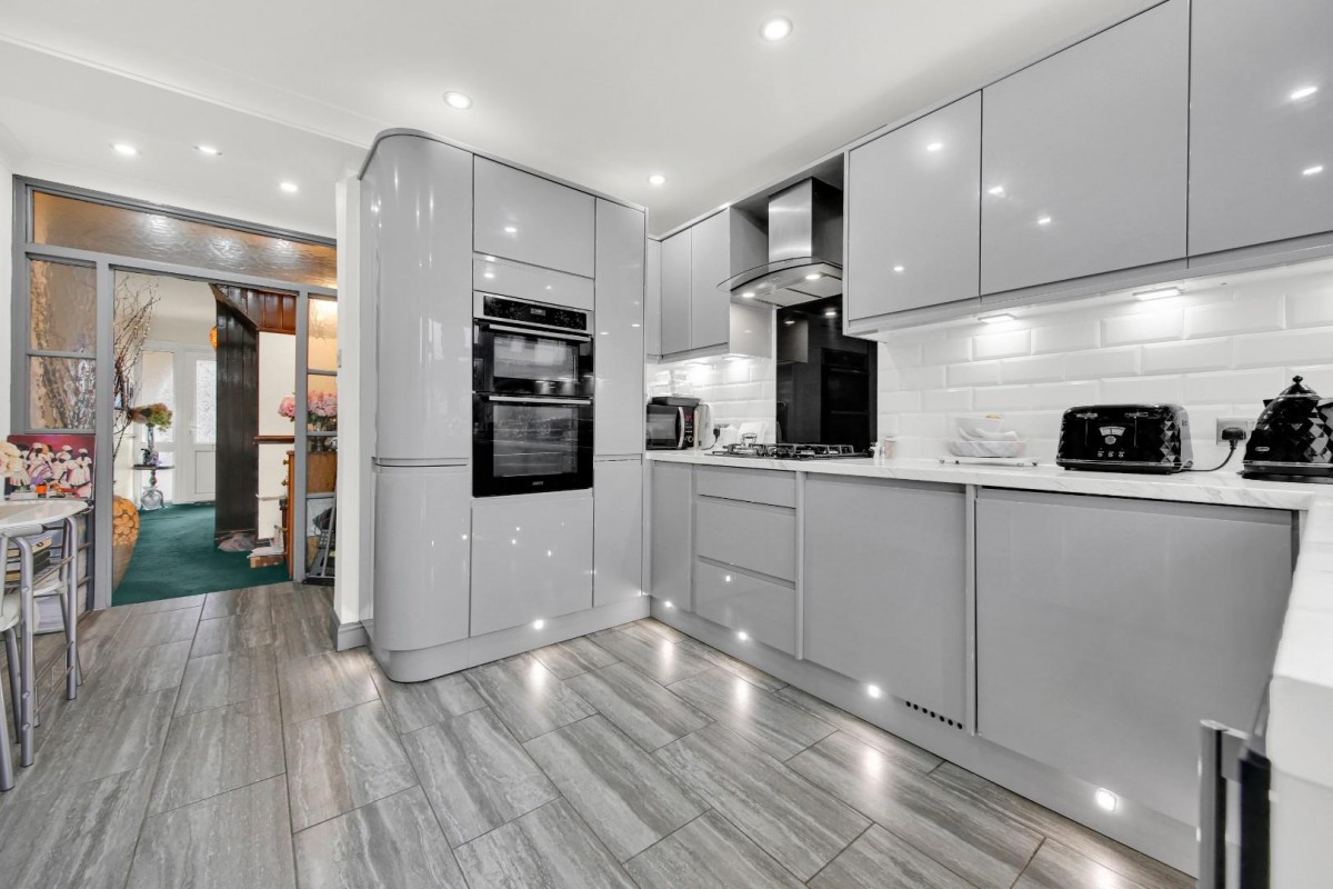 Rose Glen, Romford, RM7