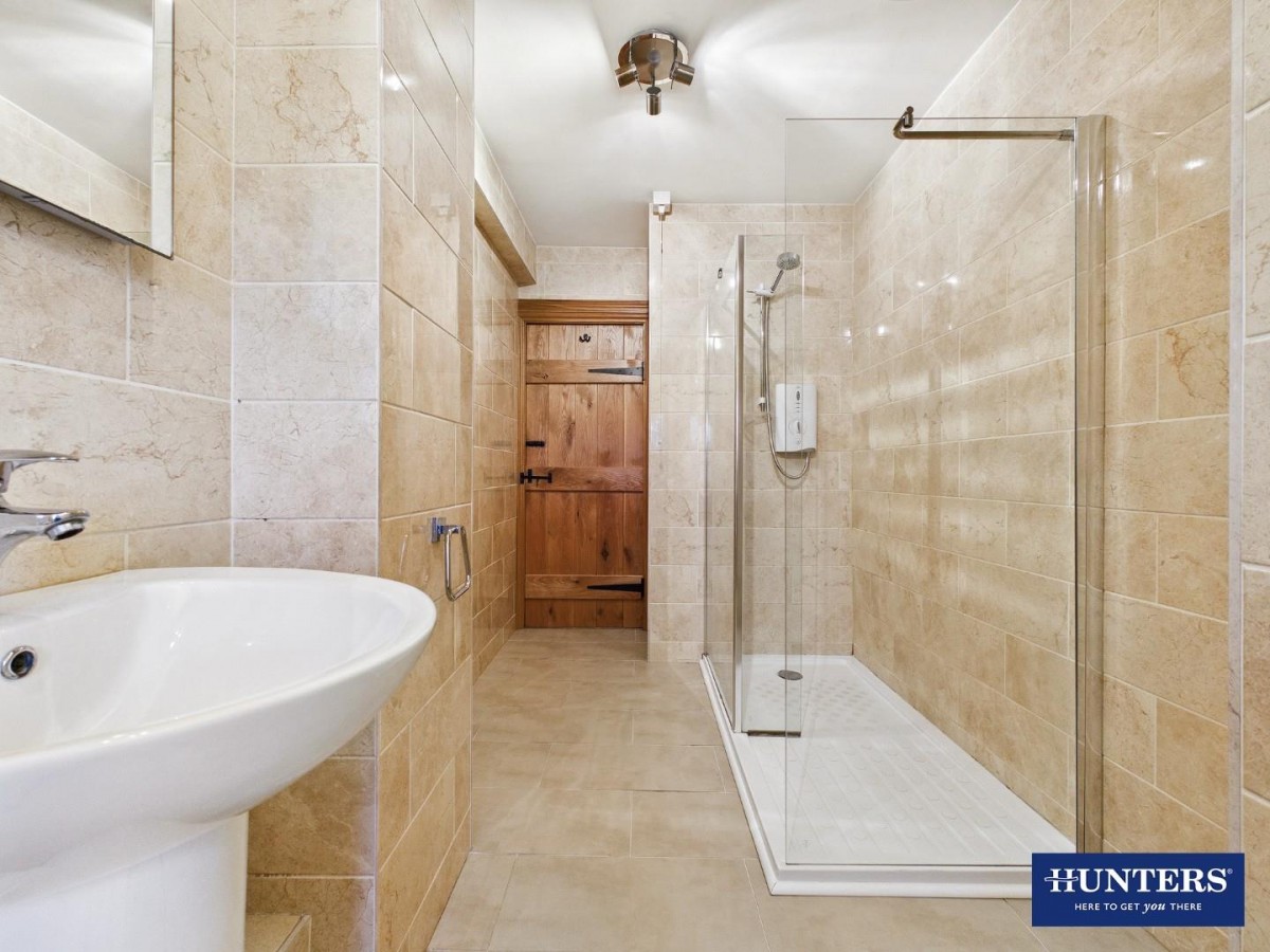 Low Row, Brampton, CA8