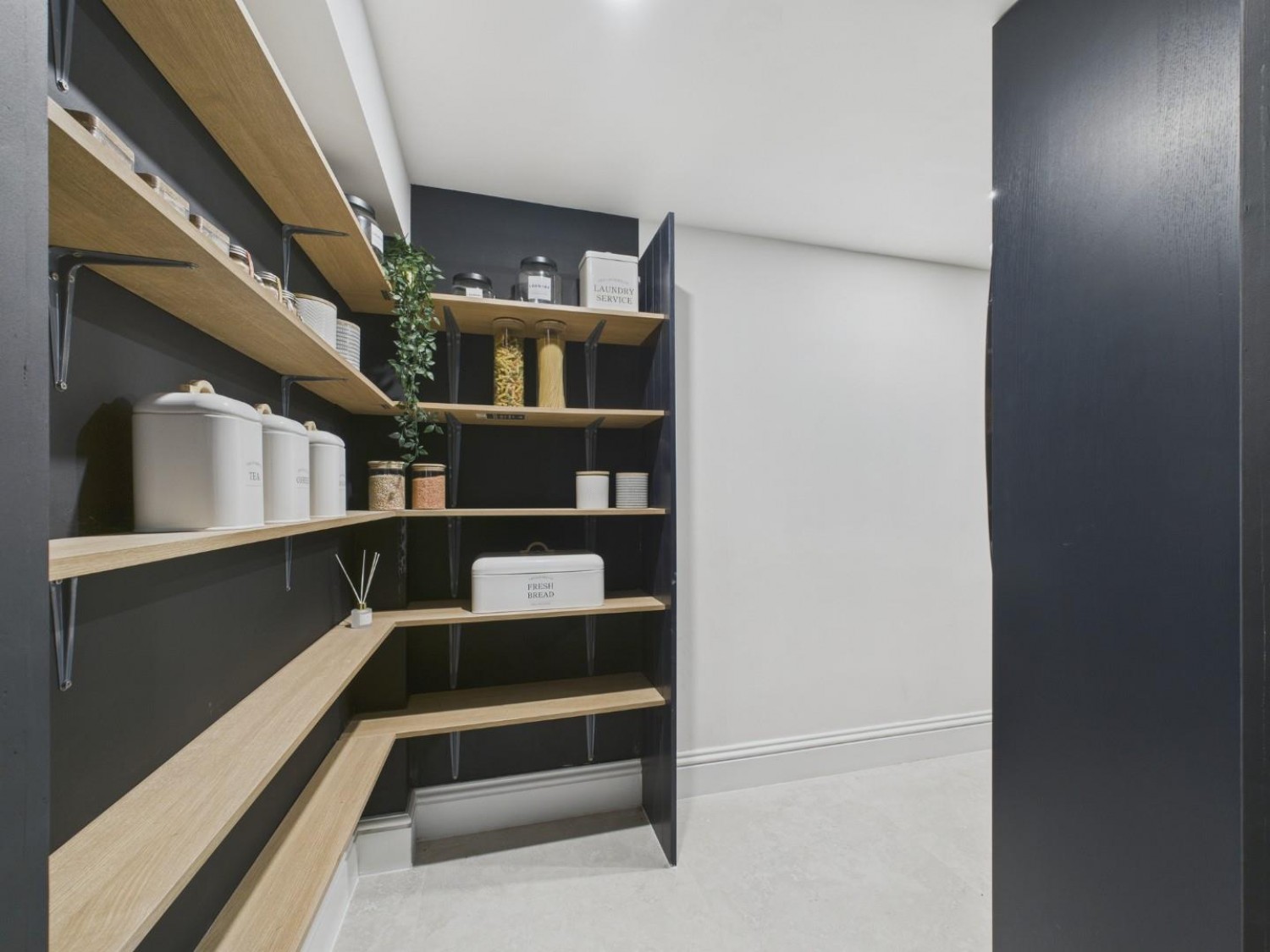 Grayling Road, London, N16