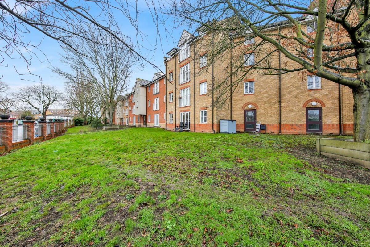 Ridley Close, Barking, IG11
