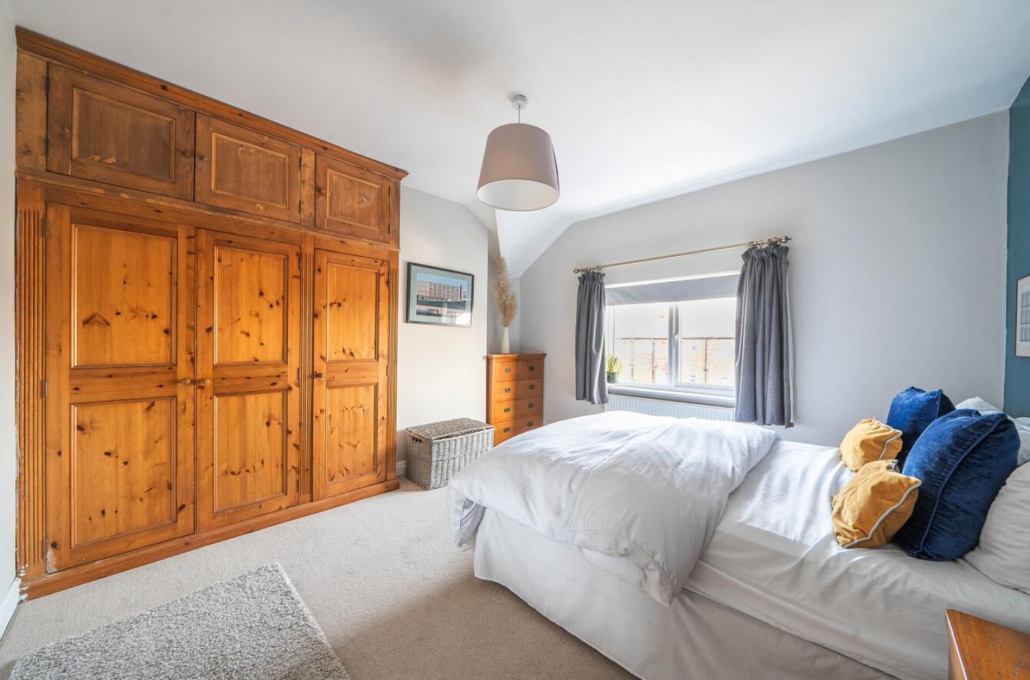 Hawkswood Crescent, Leeds, LS5