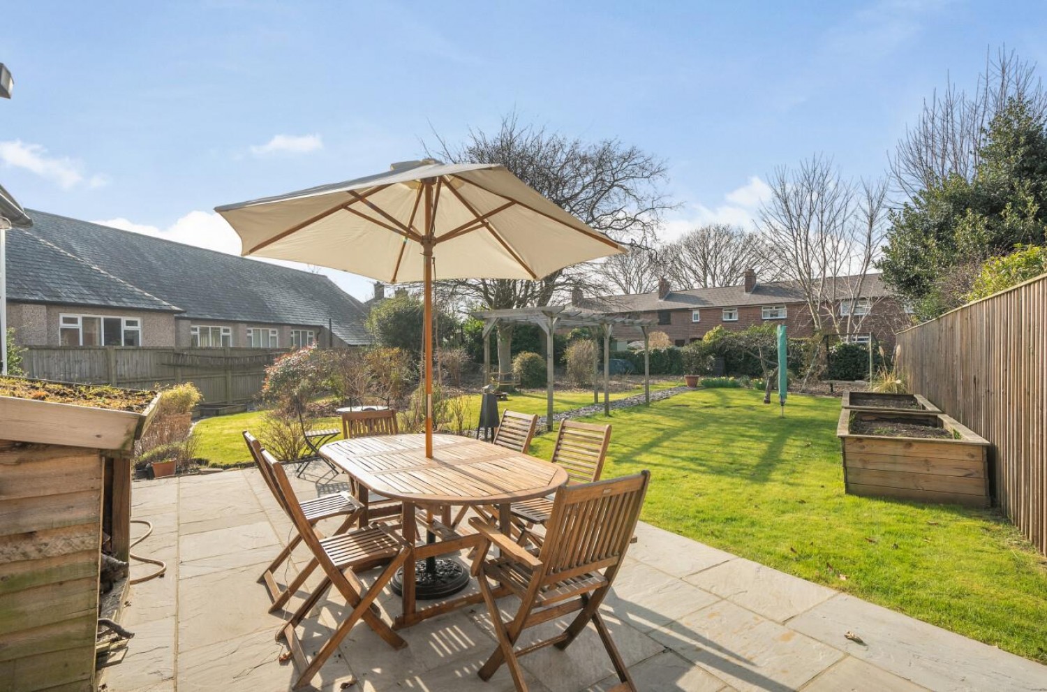 Hawkswood Crescent, Leeds, LS5