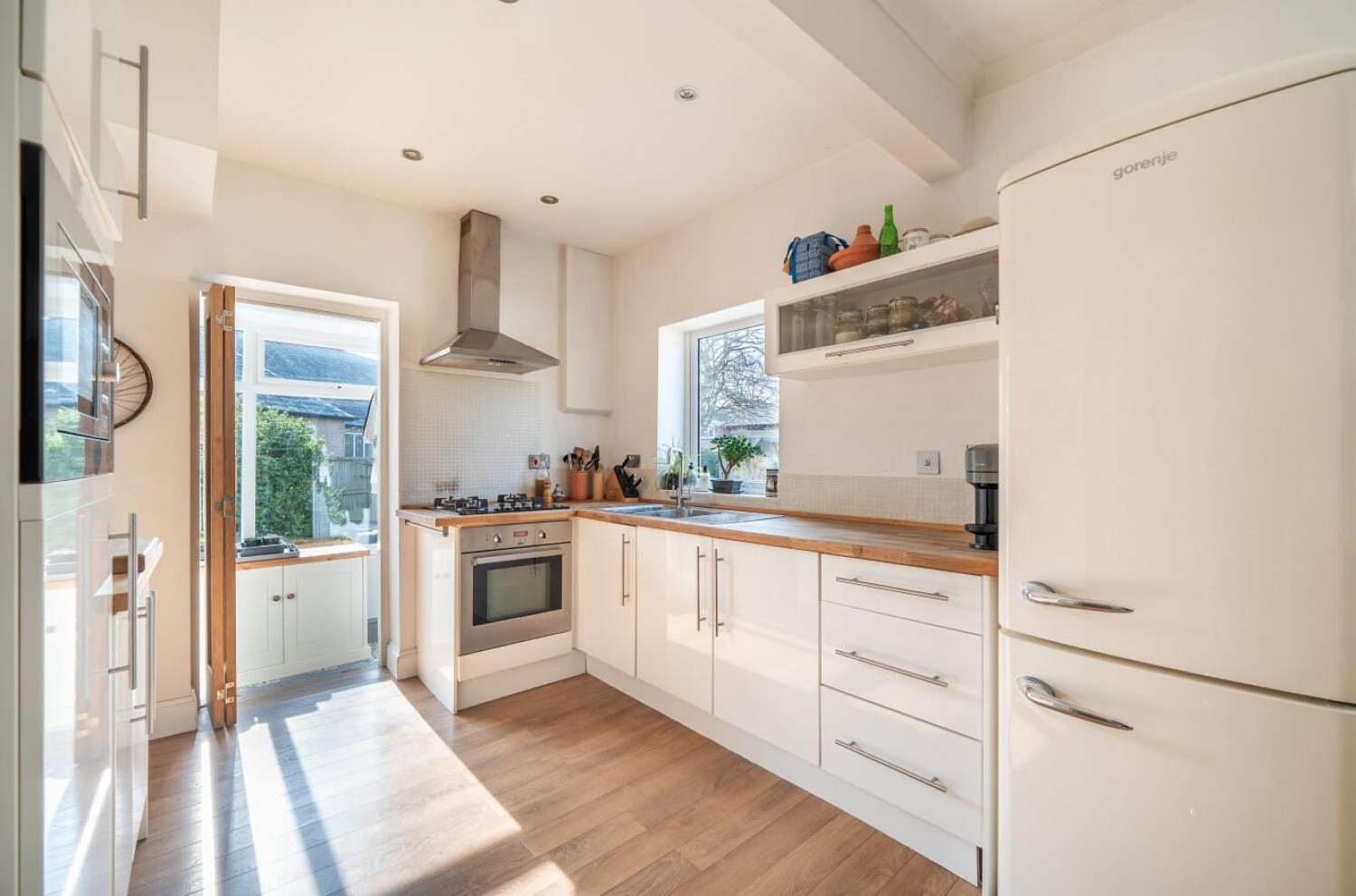 Hawkswood Crescent, Leeds, LS5