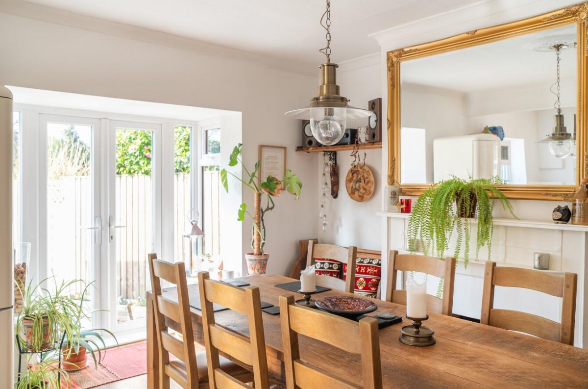 Hawkswood Crescent, Leeds, LS5