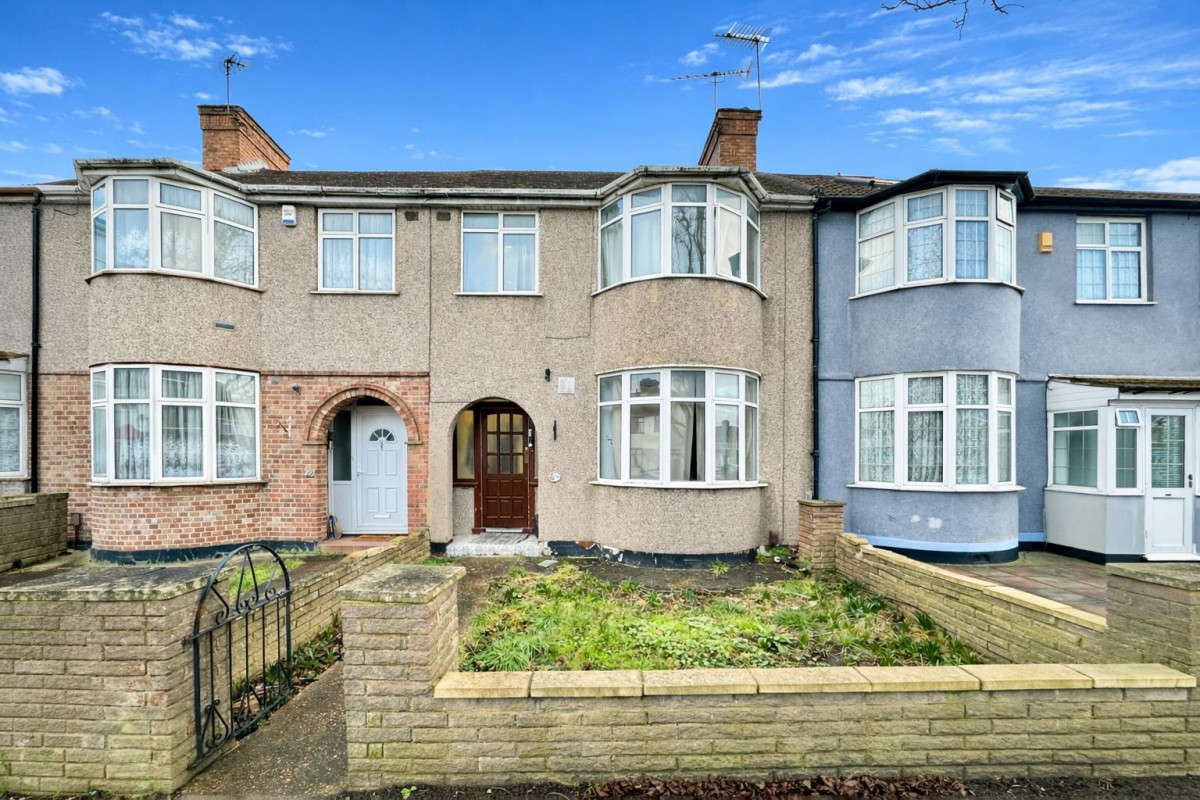 St. Anselms Road, Hayes, UB3 1SB