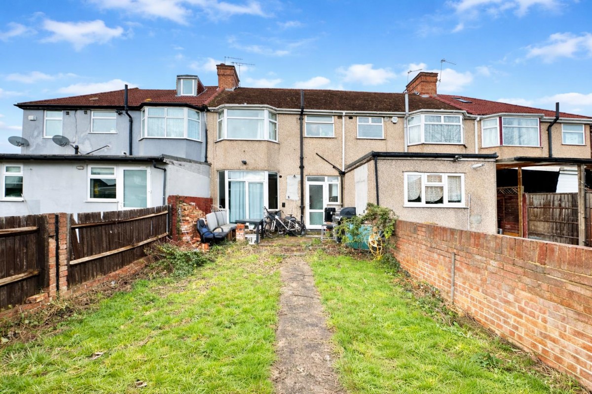 St. Anselms Road, Hayes, UB3 1SB