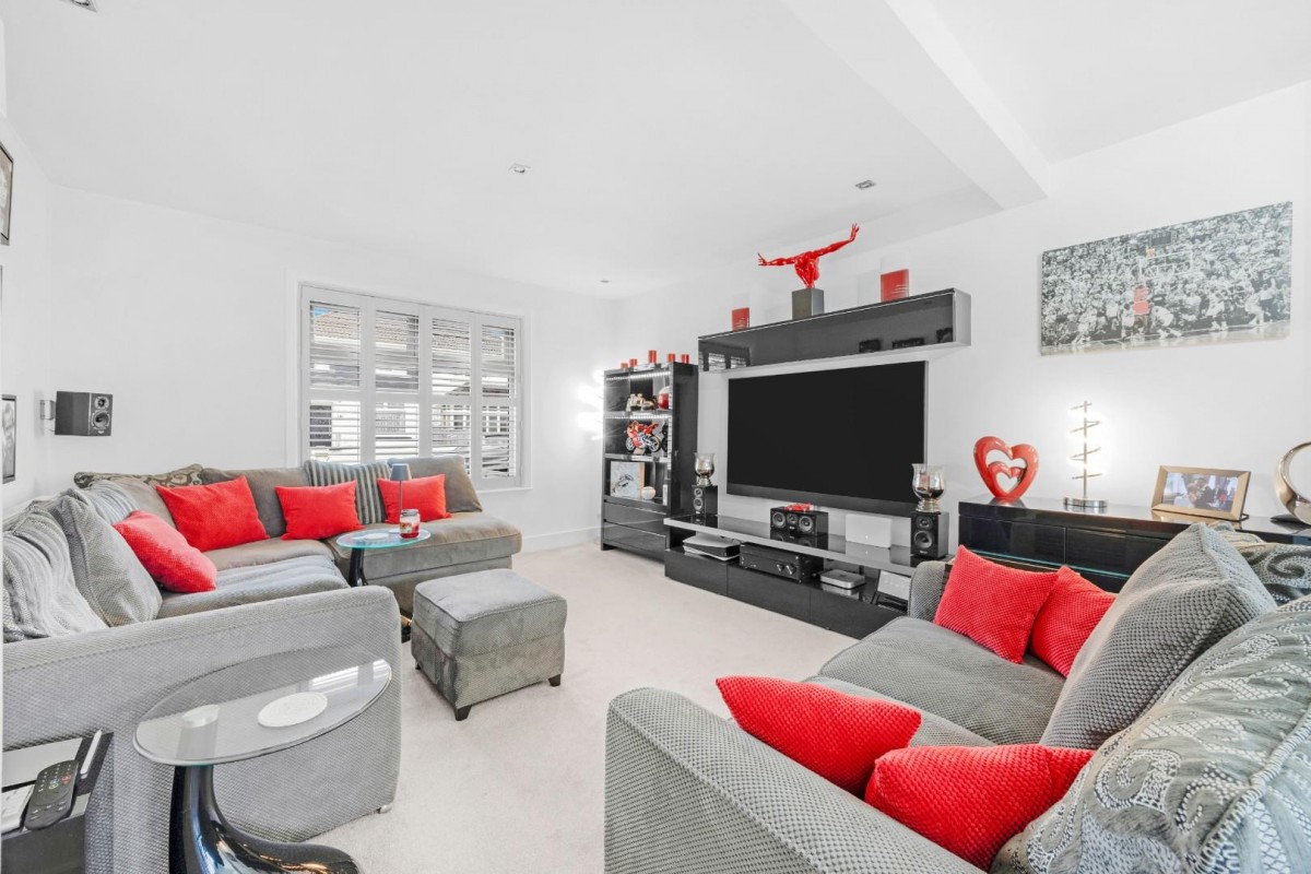 Valley Road, Bristol