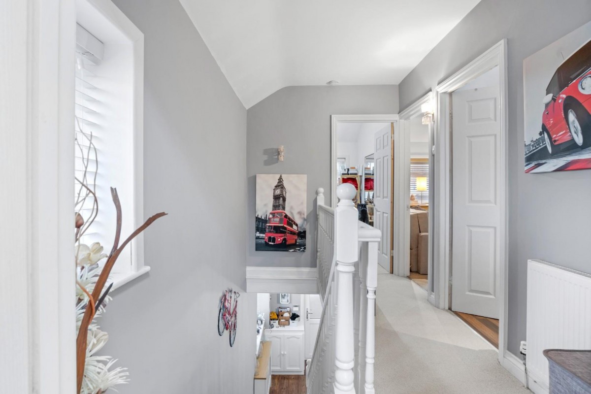 Valley Road, Bristol