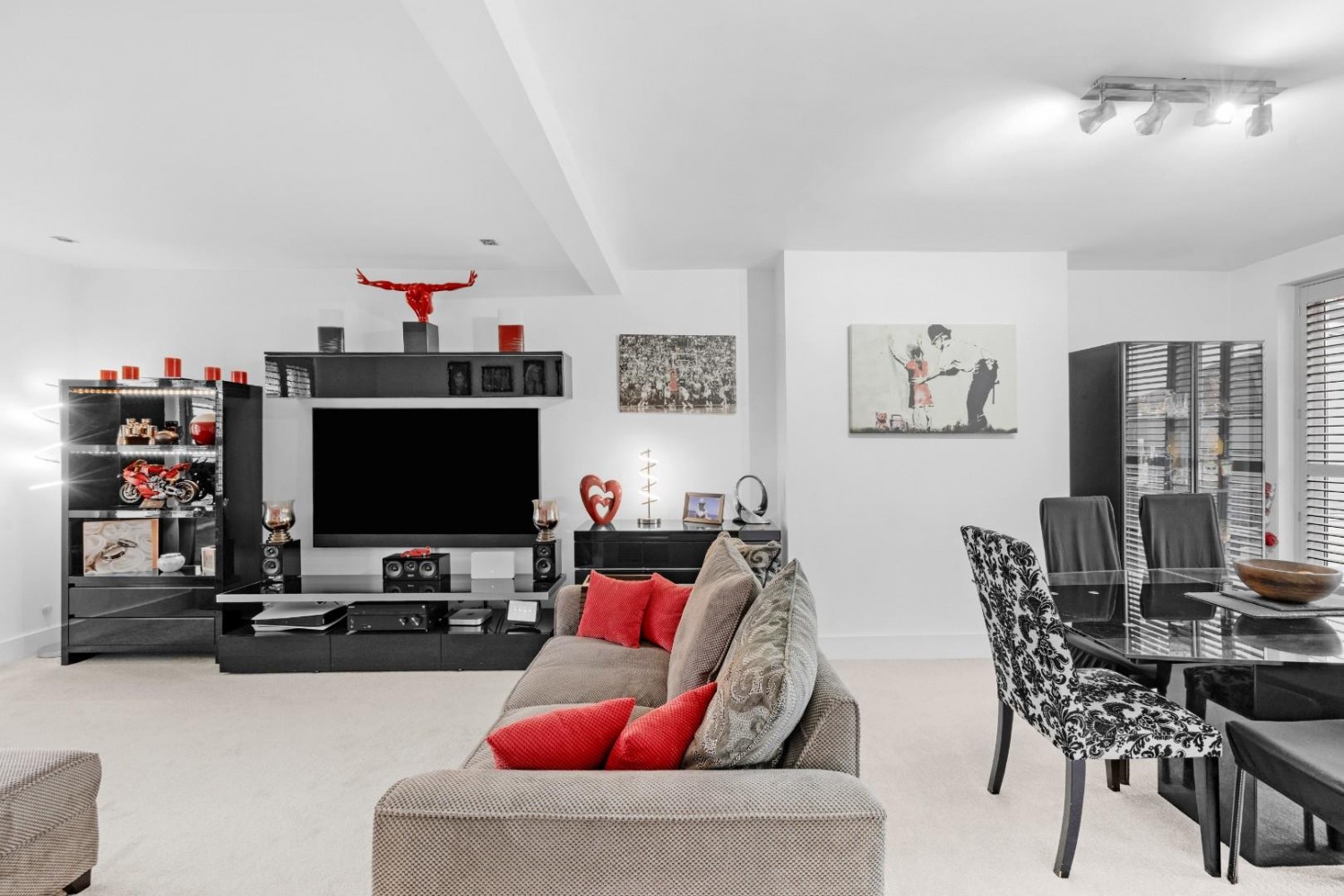 Valley Road, Bristol