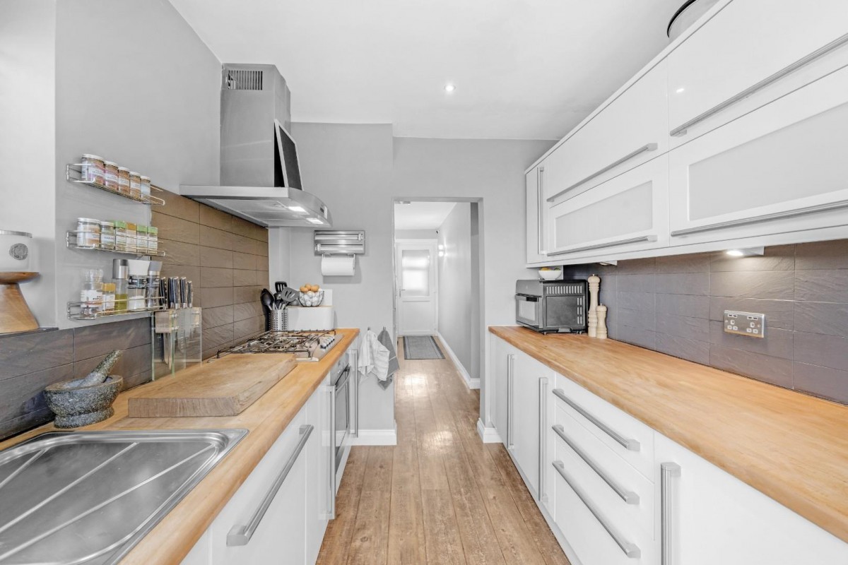 Valley Road, Bristol