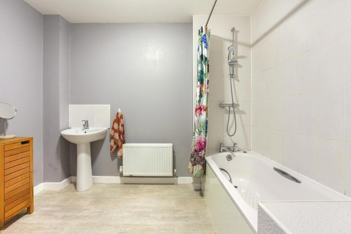 Longley Avenue West, Sheffield