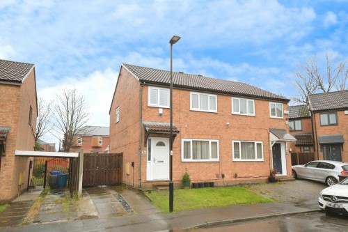 Crestwood Court, Sheffield Lane Top, S5