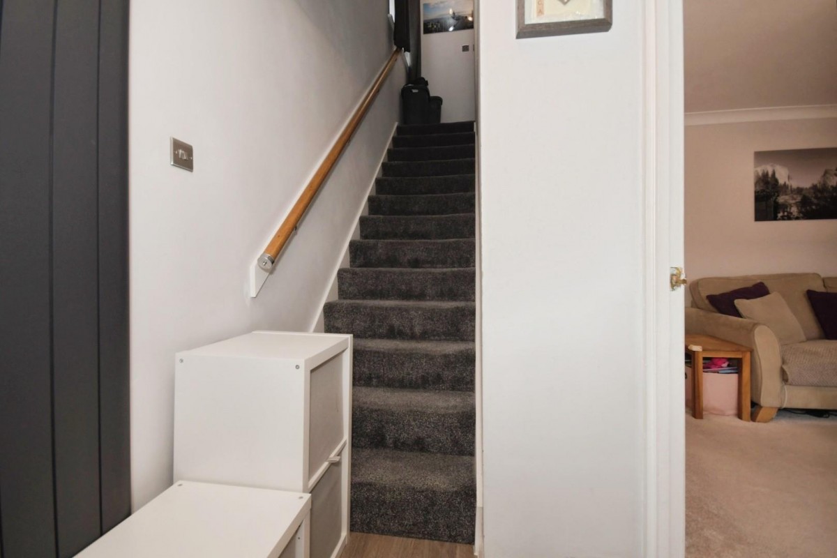 Crestwood Court, Sheffield Lane Top, S5