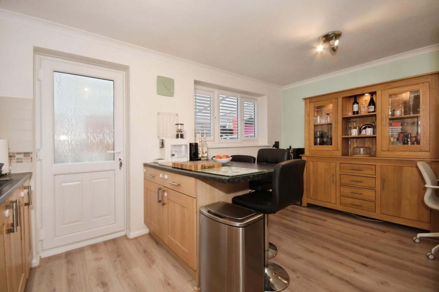 Crestwood Court, Sheffield Lane Top, S5