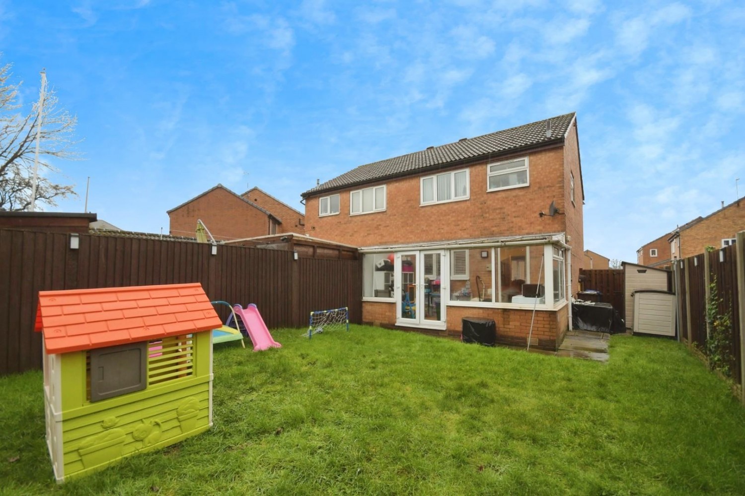 Crestwood Court, Sheffield Lane Top, S5