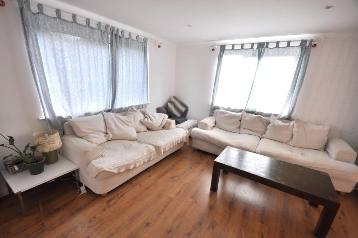 Butts Road, Exeter, EX2 5BE