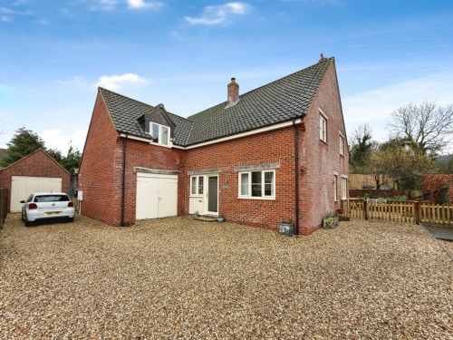 Ash Close, Kings Stanley, Stonehouse