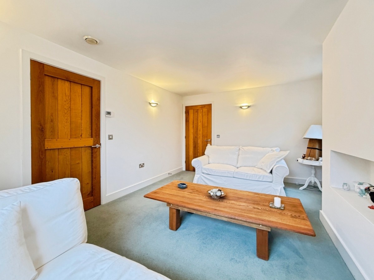 Ash Close, Kings Stanley, Stonehouse