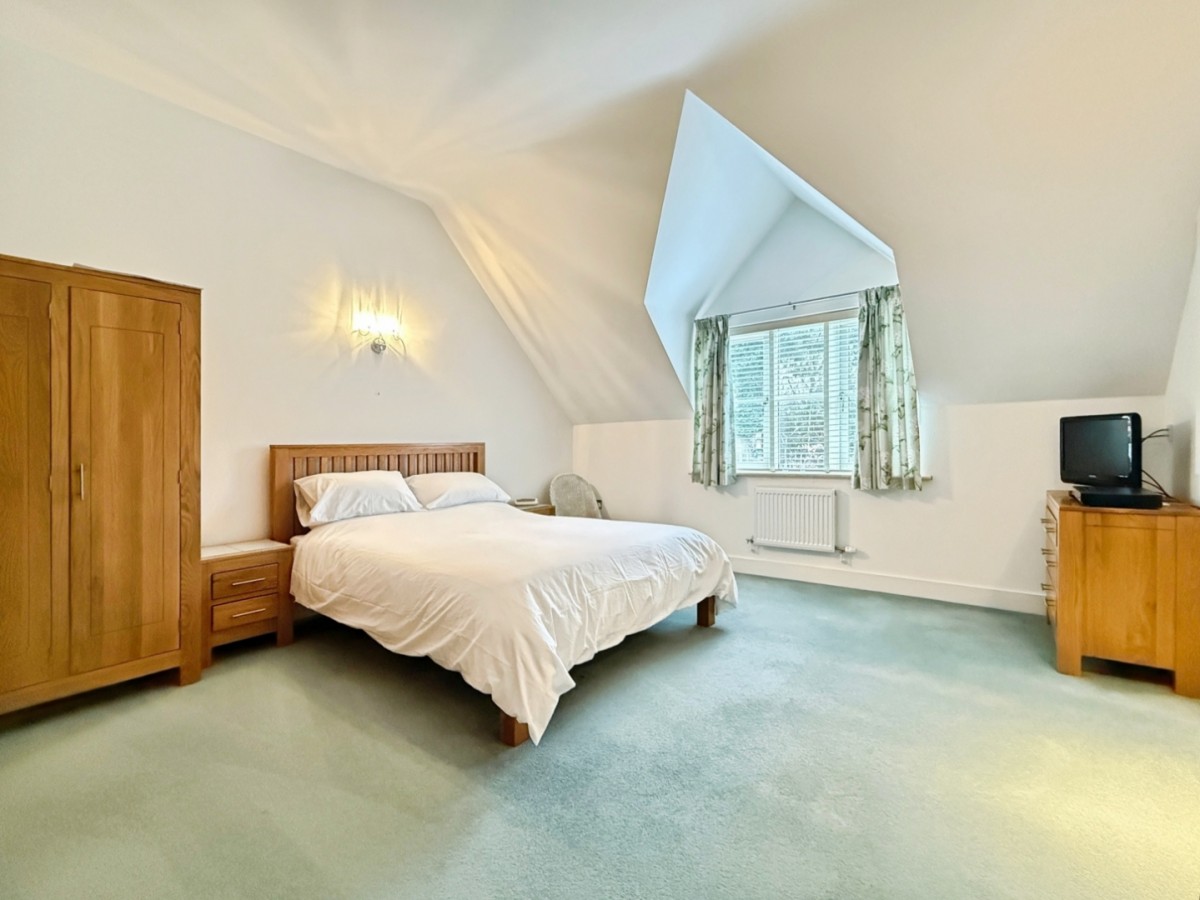 Ash Close, Kings Stanley, Stonehouse