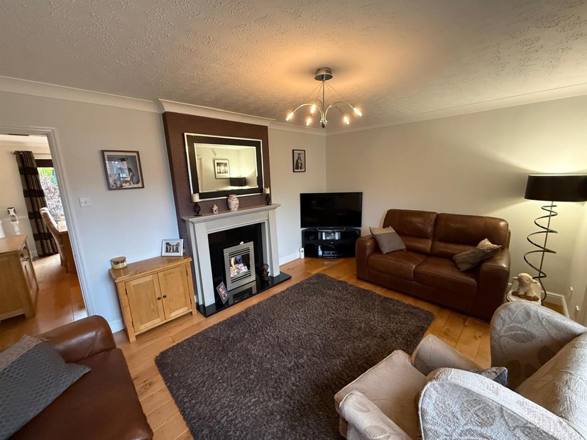 Bramble Close, Cradley Heath, B64 5QQ