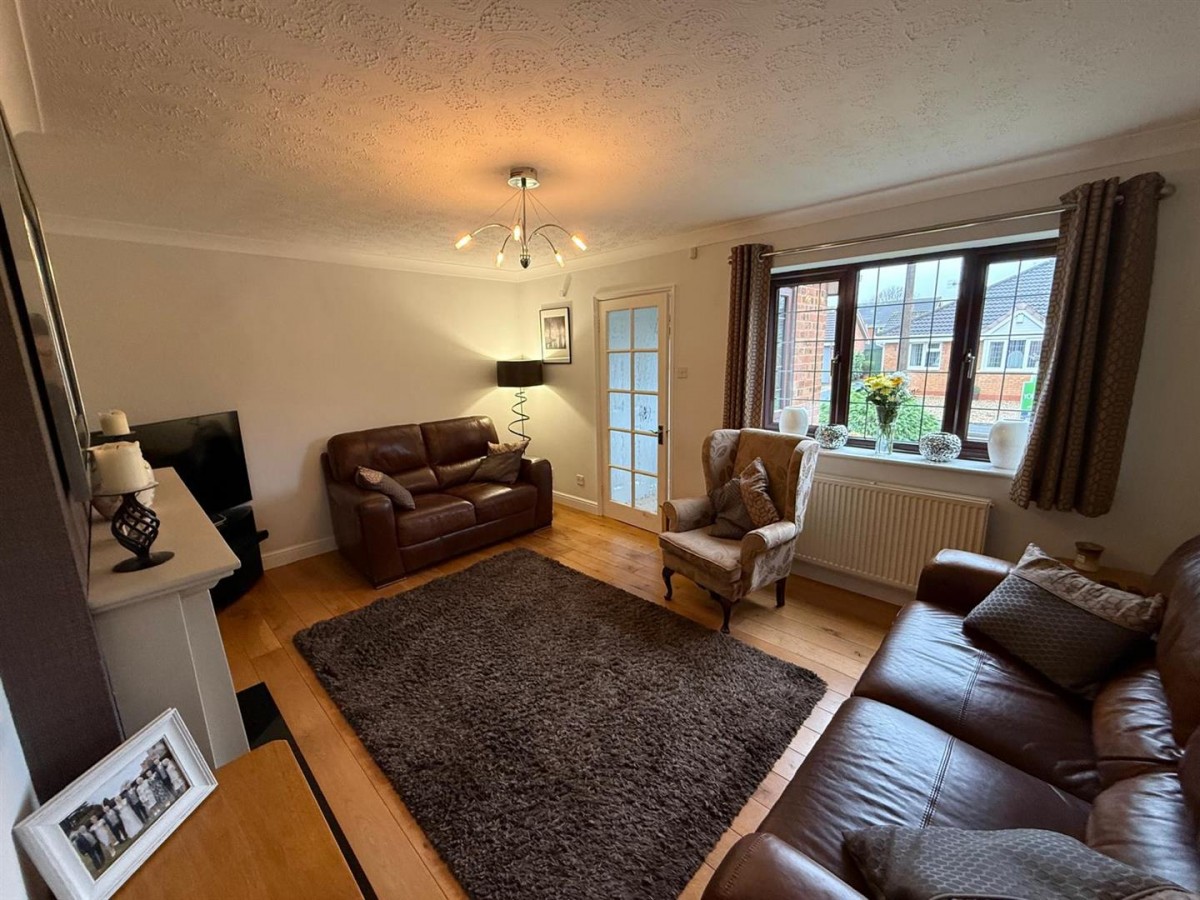 Bramble Close, Cradley Heath, B64 5QQ