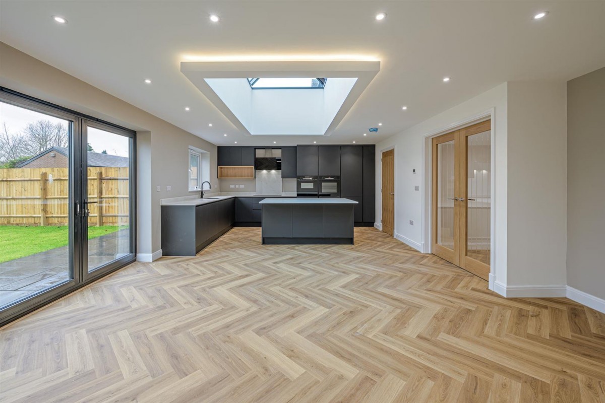 Richmond Park, Kingswinford, DY6 9AA