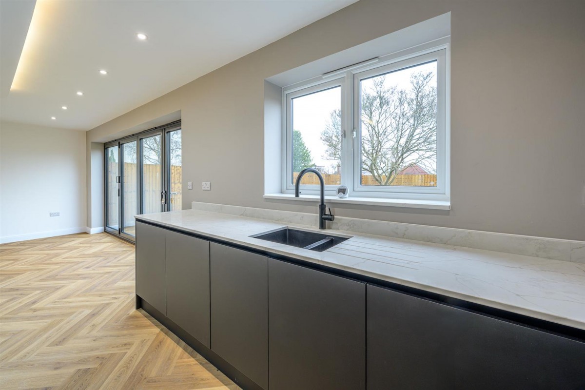 Richmond Park, Kingswinford, DY6 9AA