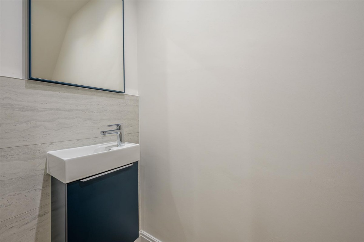 Richmond Park, Kingswinford, DY6 9AA