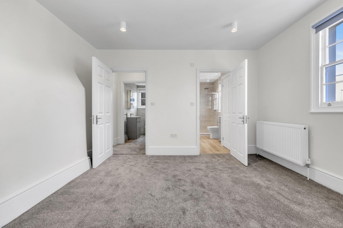 New Cross Road, London, SE14