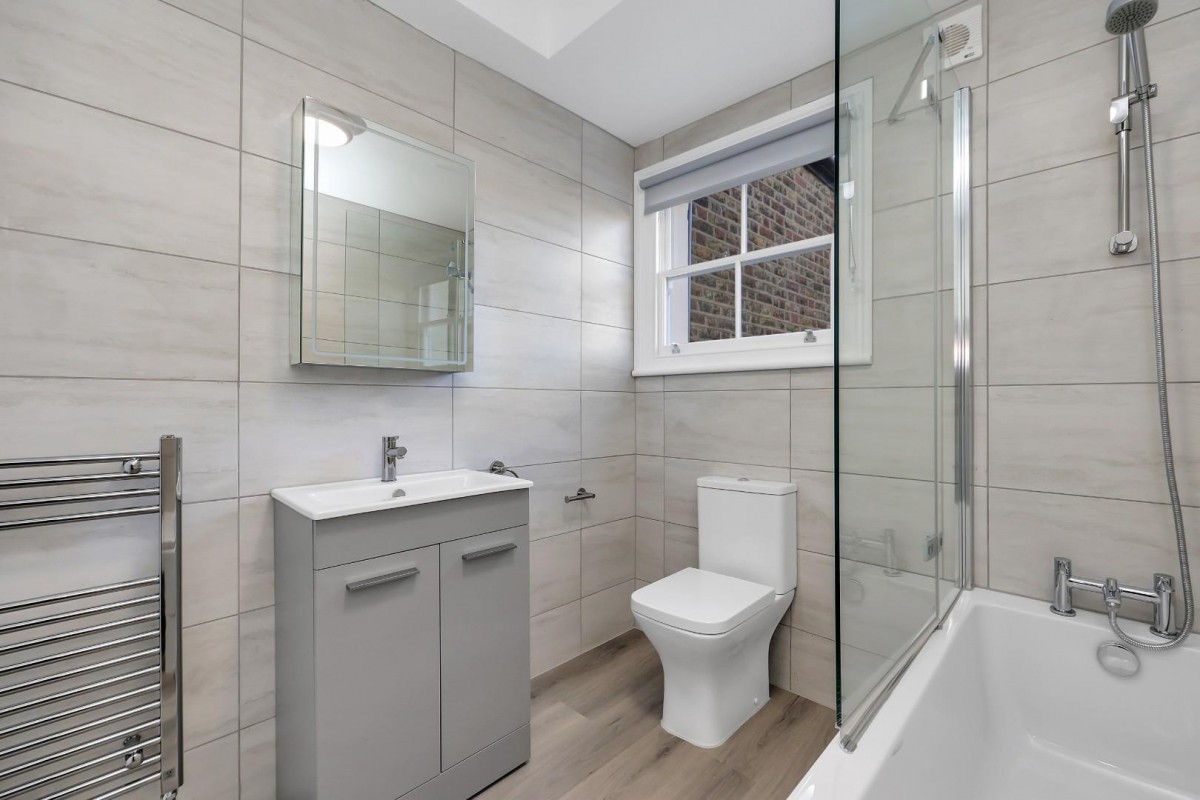 New Cross Road, London, SE14