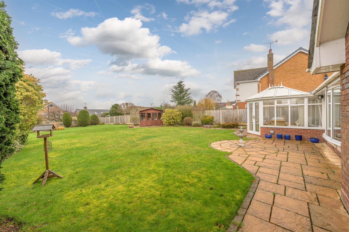 Meadows Reach, Pedmore Lane, Stourbridge, DY9 0SY