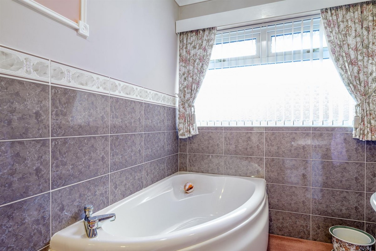 Meadows Reach, Pedmore Lane, Stourbridge, DY9 0SY