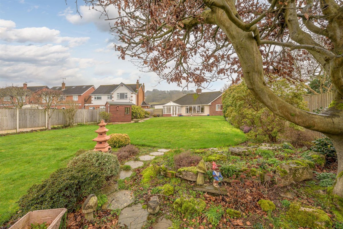 Meadows Reach, Pedmore Lane, Stourbridge, DY9 0SY