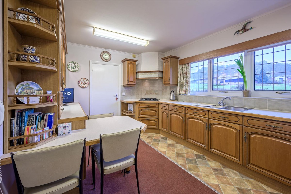 Meadows Reach, Pedmore Lane, Stourbridge, DY9 0SY