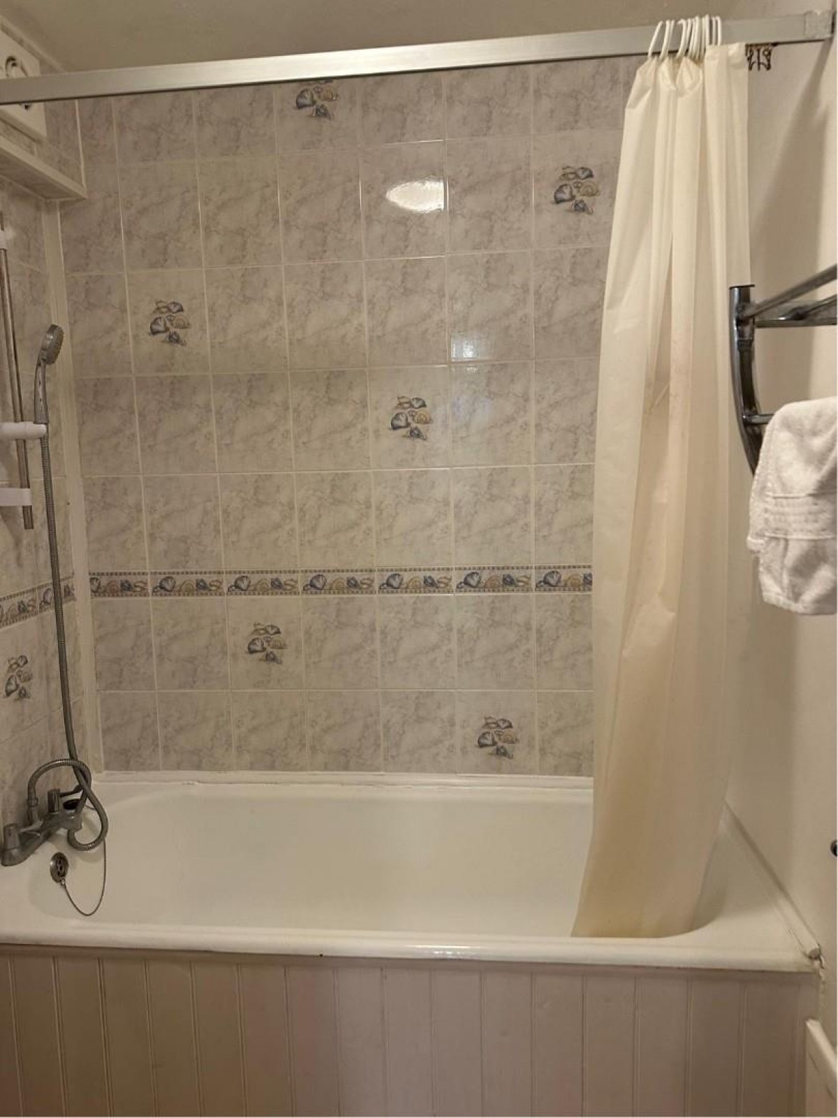 Autumn Place, Winn Road, SO17