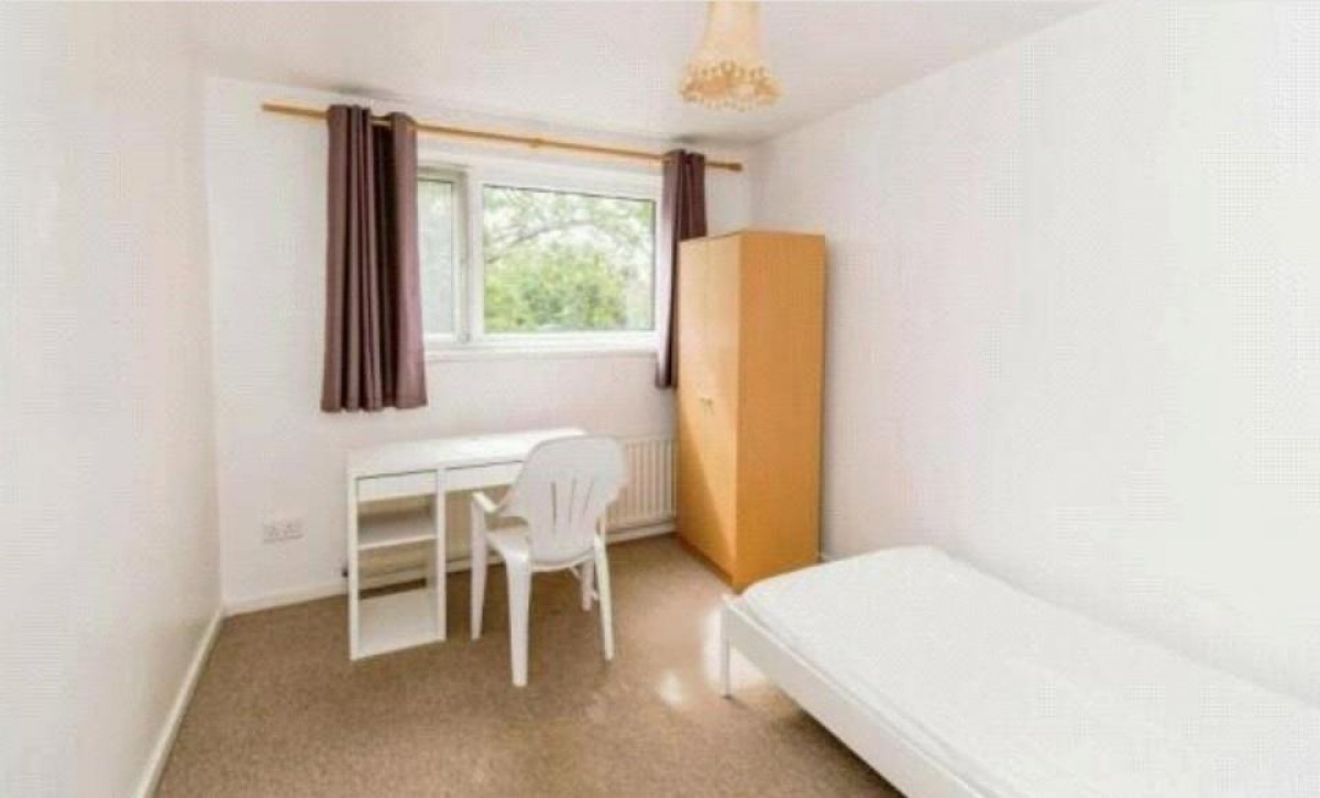 Autumn Place, Winn Road, SO17