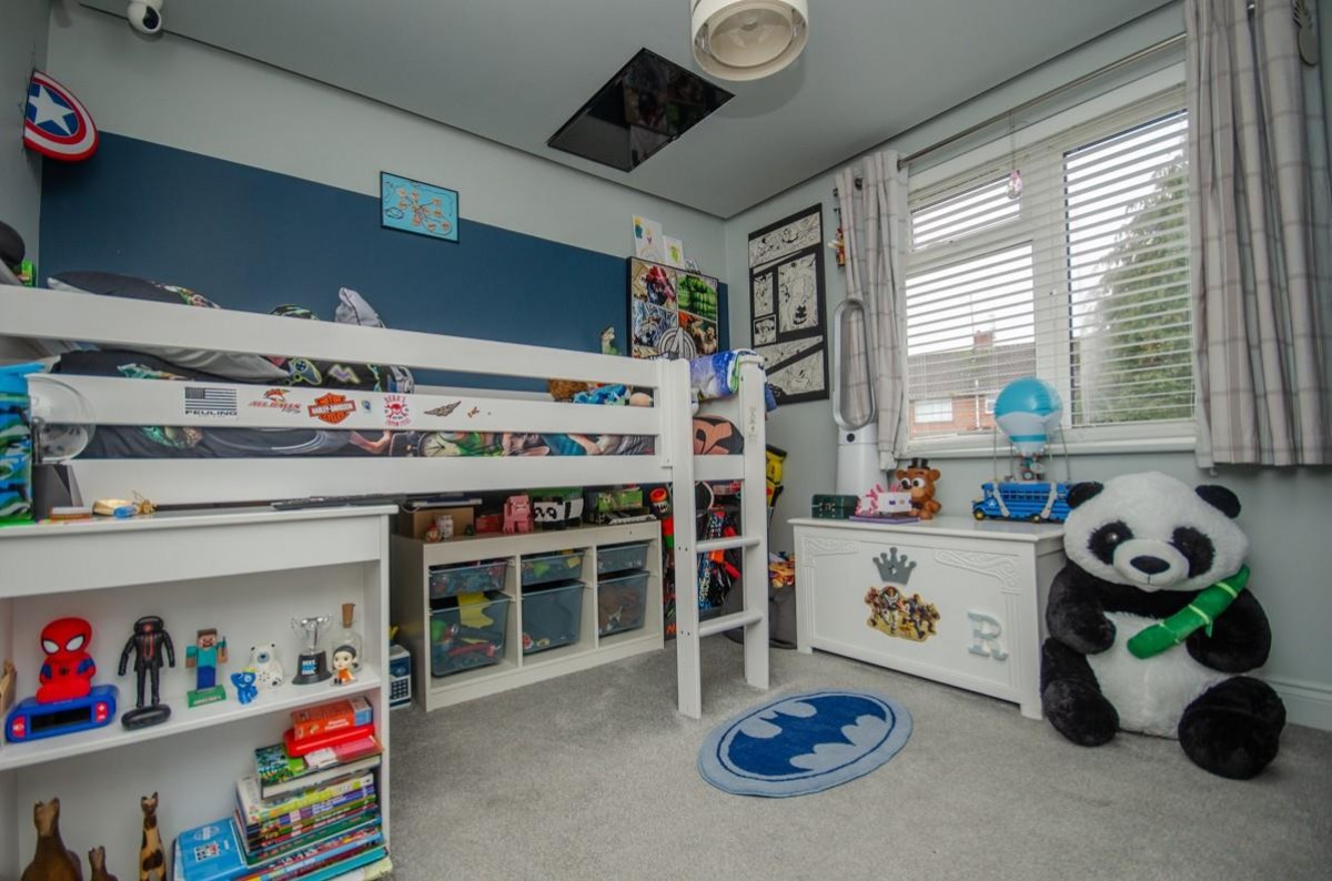 Walker Close, Downend, Bristol, BS16 6UR