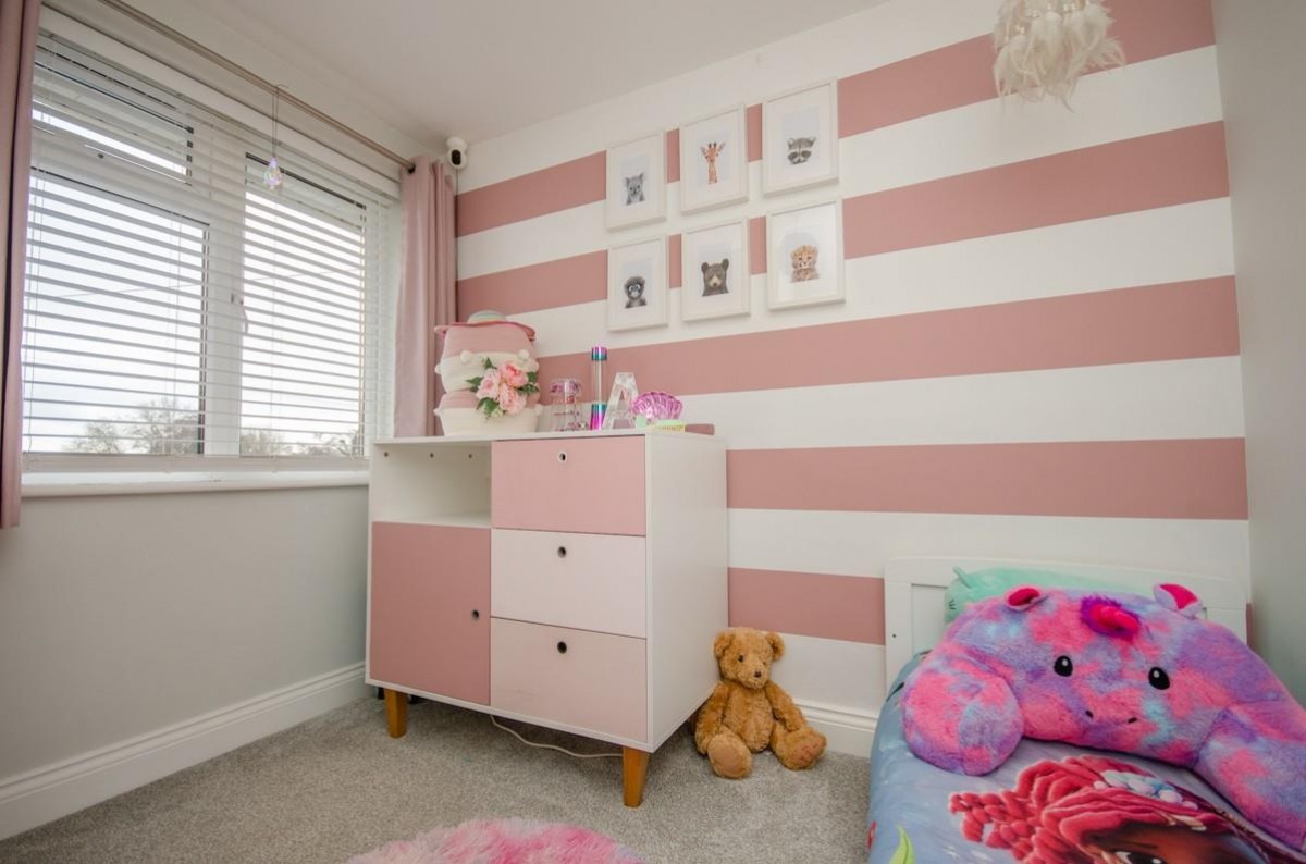 Walker Close, Downend, Bristol, BS16 6UR