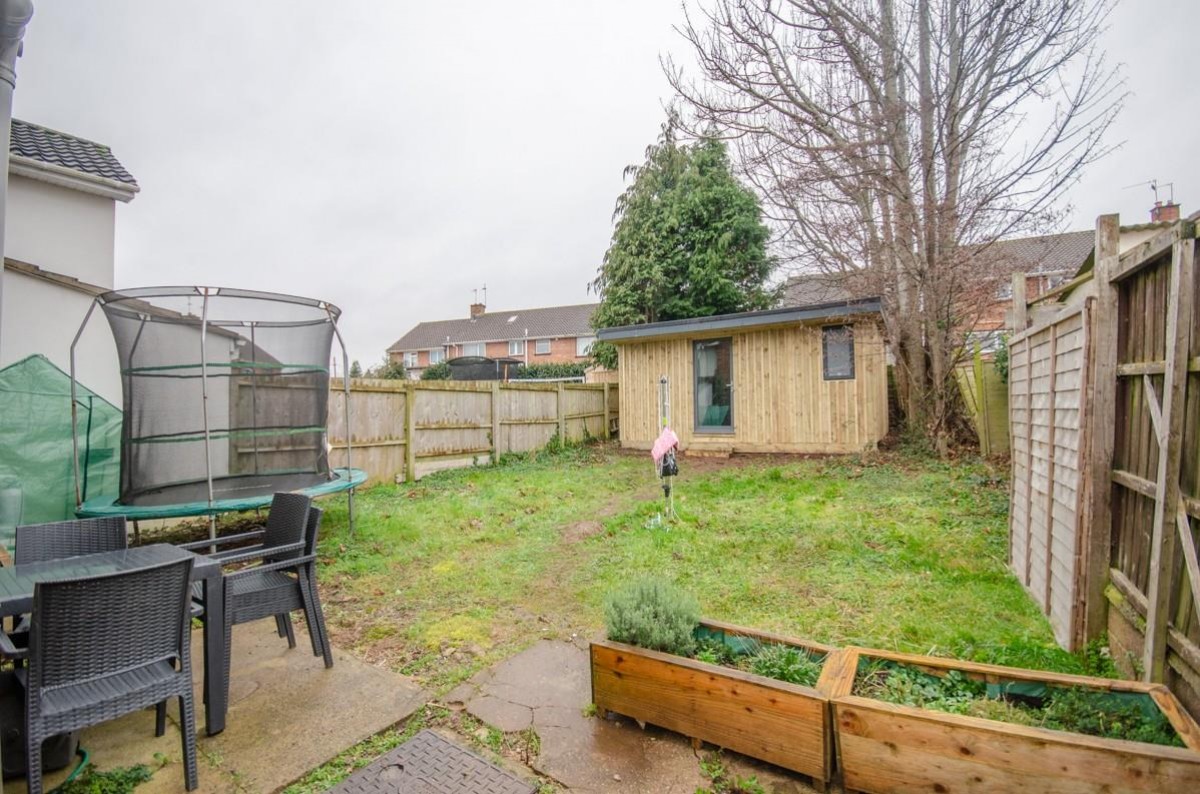 Walker Close, Downend, Bristol, BS16 6UR