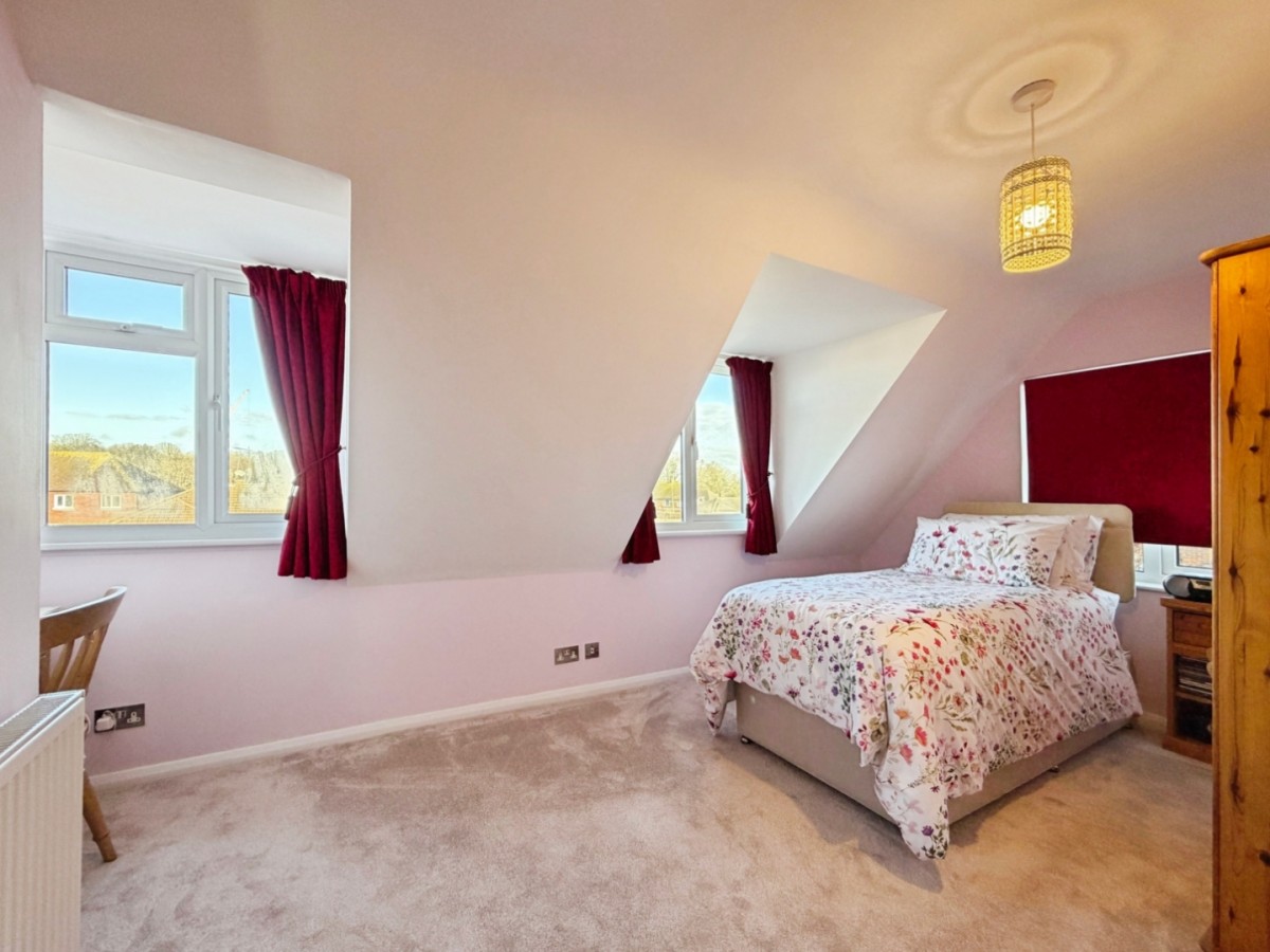 ST. MICHAELS, TENTERDEN