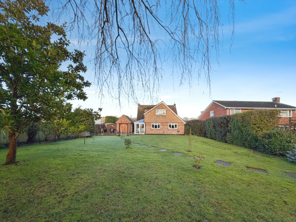 ST. MICHAELS, TENTERDEN