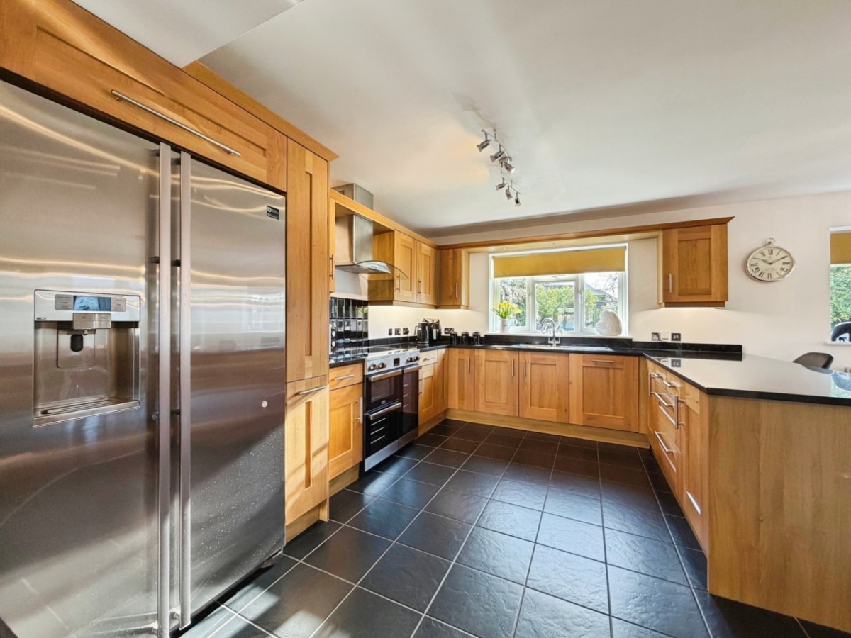 ST. MICHAELS, TENTERDEN