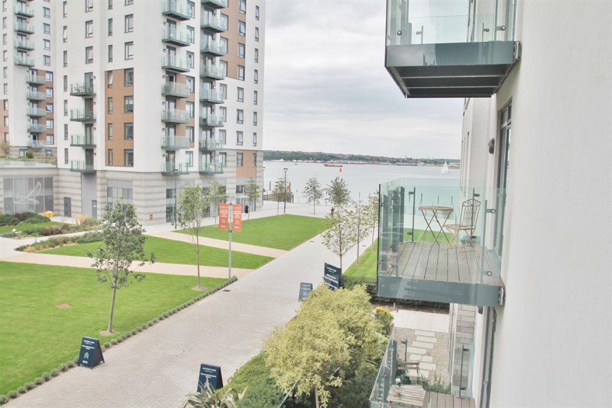 Marina Heights, Pearl Lane , Gillingham , ME7 1FA