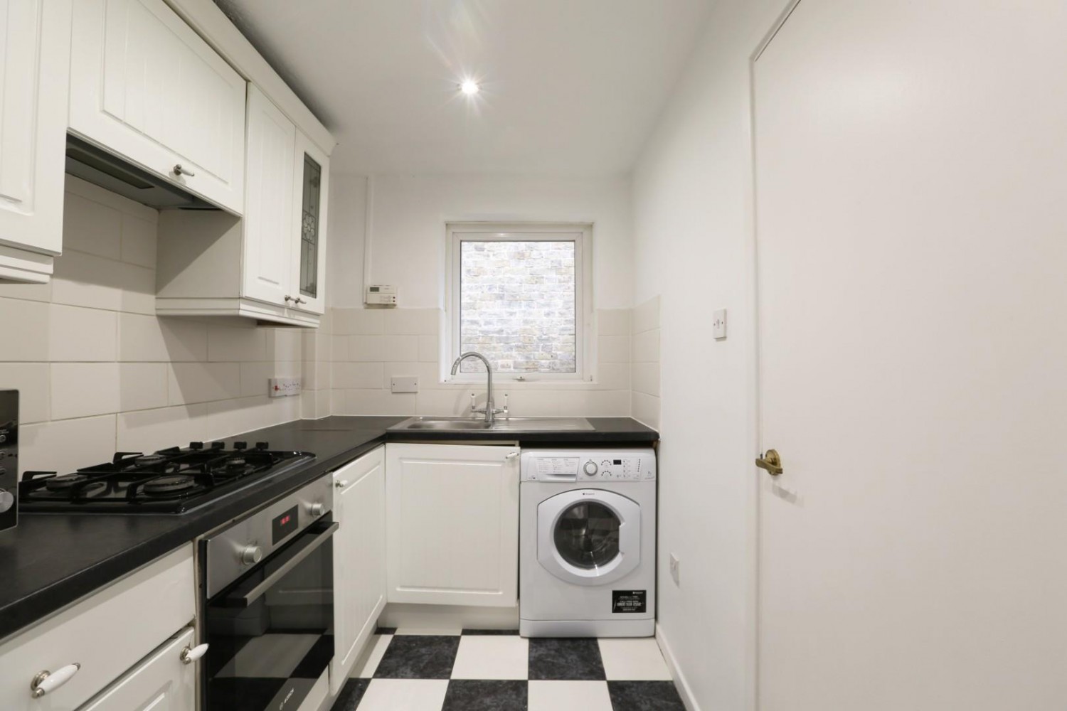 Valmar Road, SE5 9NH