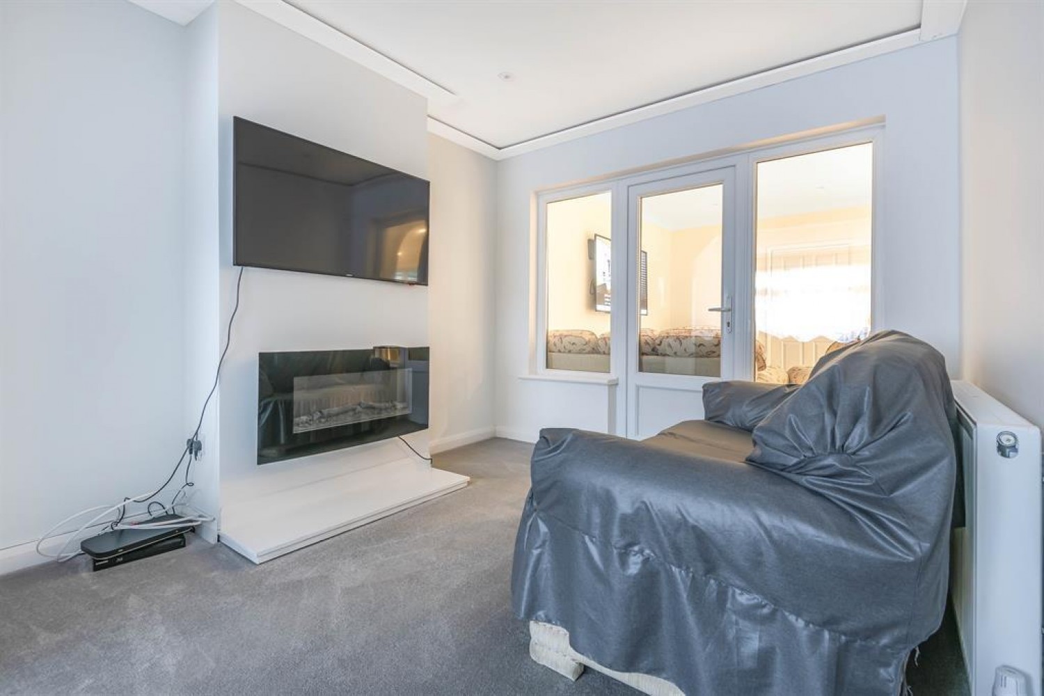 Cranford Drive, Hayes, Middlesex, UB3 4LB