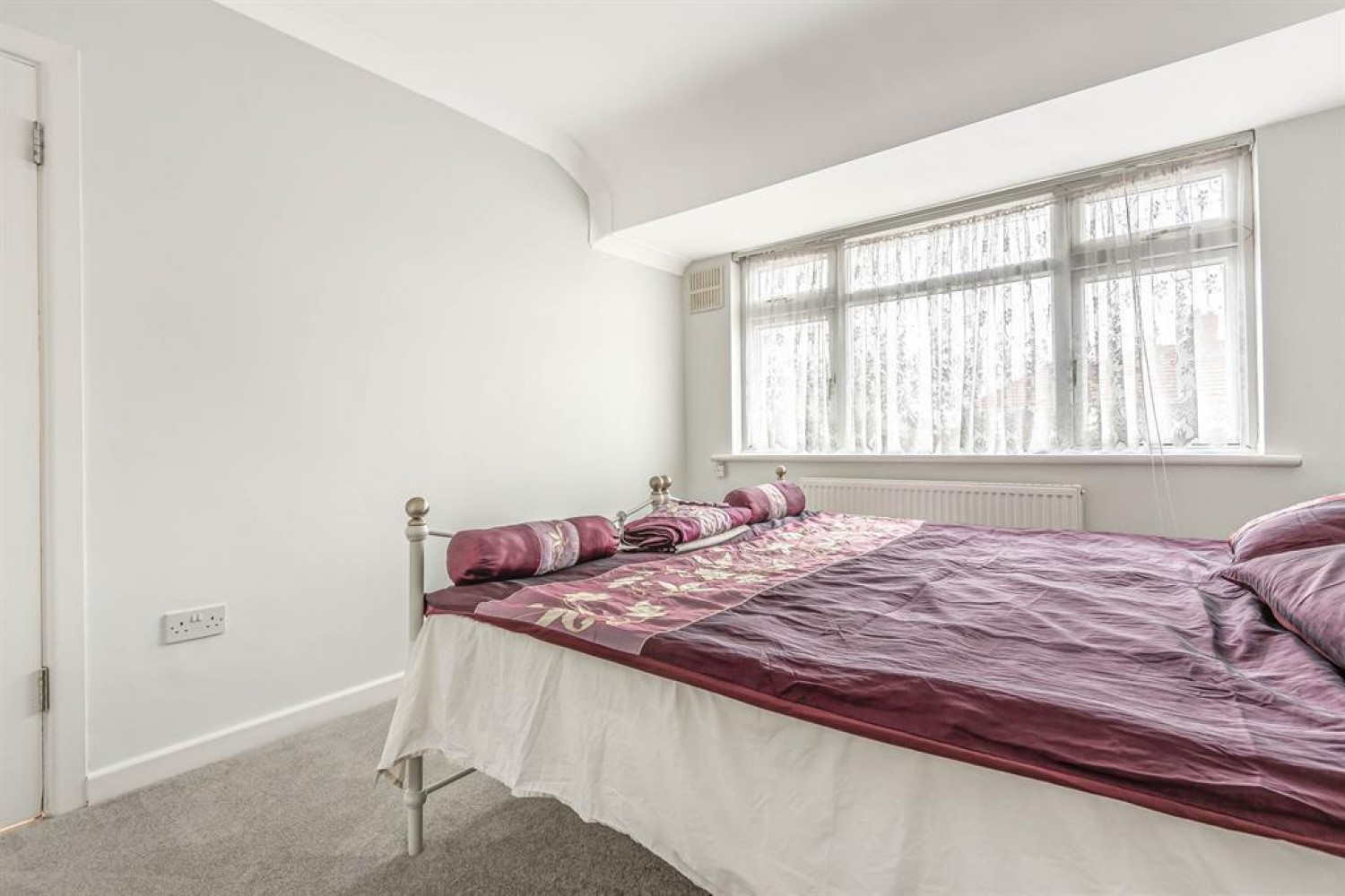 Cranford Drive, Hayes, Middlesex, UB3 4LB